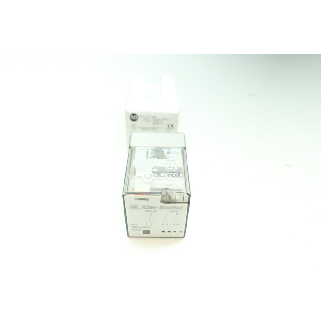 Allen Bradley 700-HAX2A1 Plug-in Relay Ser D 120v-ac