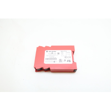 Allen Bradley 440R-S23175 Guard Master Safety Relay 24v-ac/dc Ser A