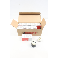 Box Of 10 Legrand L820-P Turnlok Plug 2p 3w 20a Amp 480v-ac