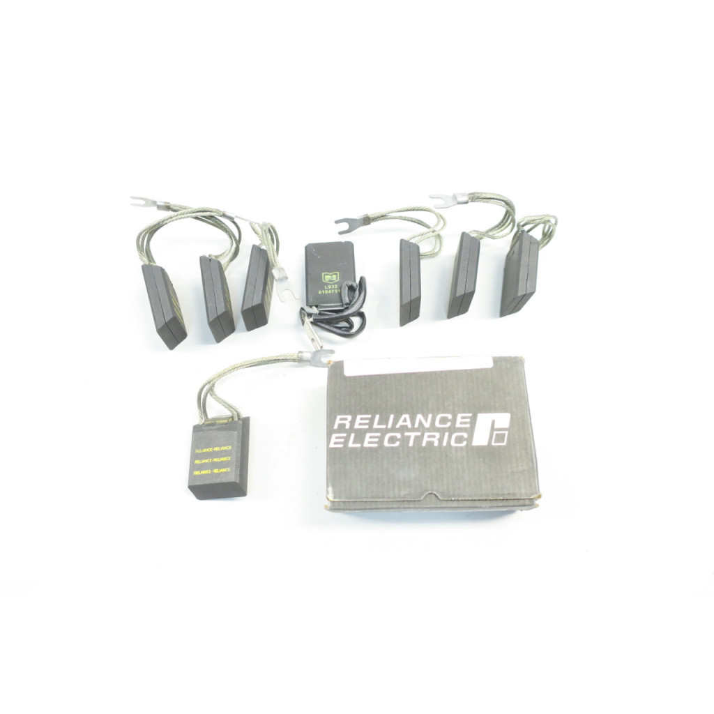 Box Of 8 New Reliance 3141-XA Carbon Motor Brush 2-1/4 X 1-5/8 X 5/8in