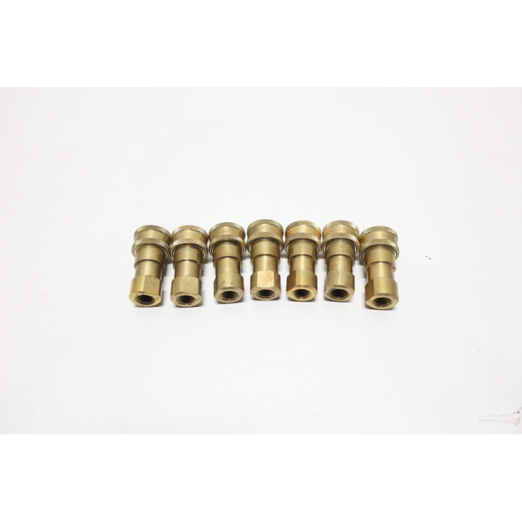 Box Of 7 Snap Tite B72C4-4F Quick Connect Hydraulic Fitting 1/4in Npt