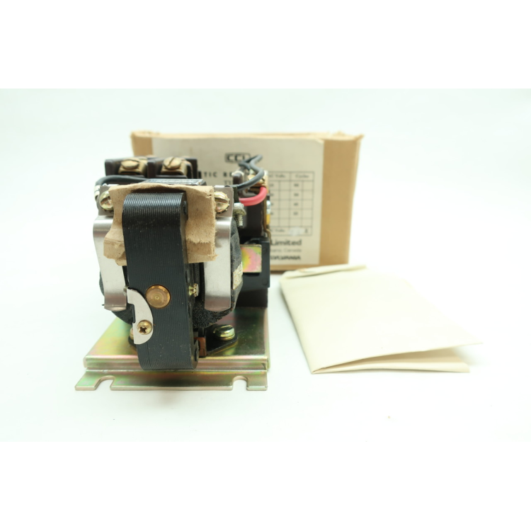Ccl Canadian Controllers Limited 4UD002 Type Pm Relay 600v-ac