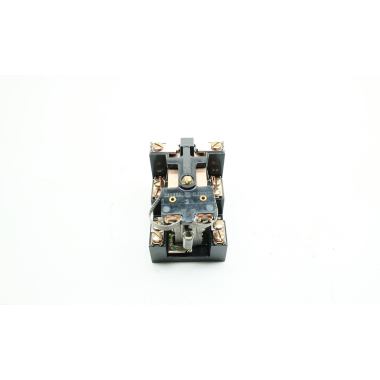 General Electric Ge CR2790E100A2 Relay 115v-ac