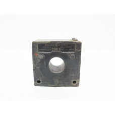 General Electric Ge 615X4 200:5 0.6kv-ac Current Transformer