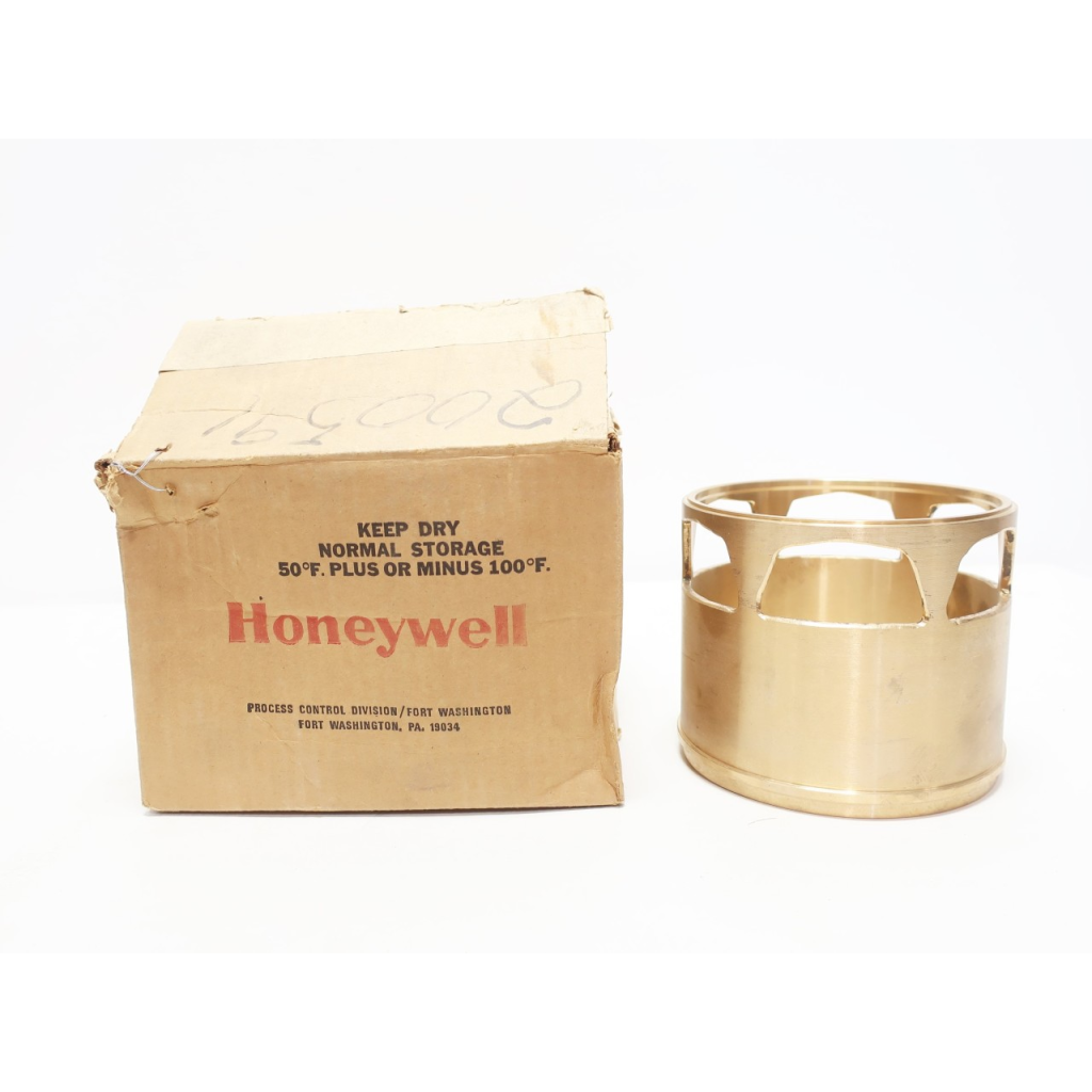 Honeywell 30672037-001 V5051a Bronze Valve Cage 5in Lvp 8100