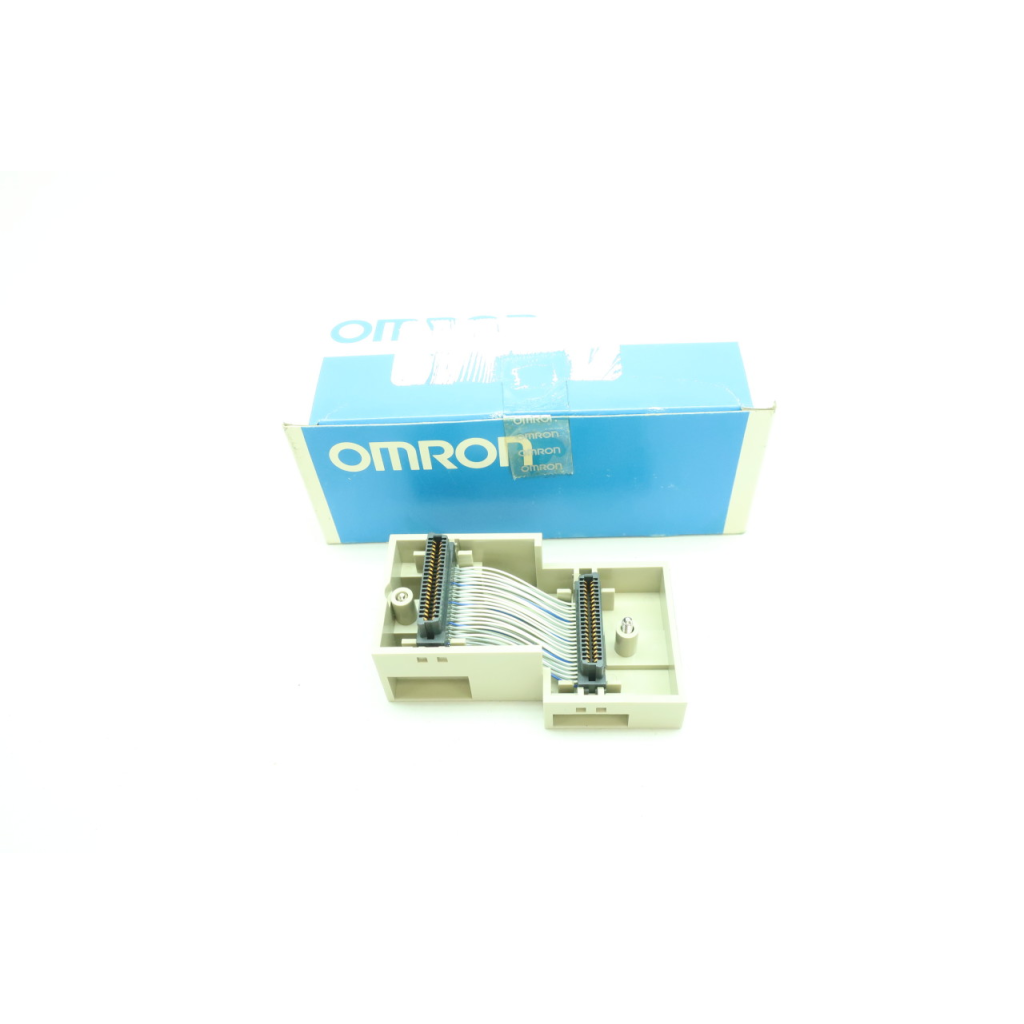 Omron C200HW-CE001 Bus Connector