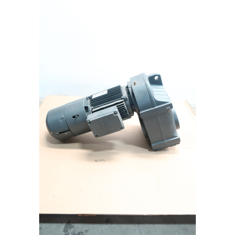 SEW EURODRIVE FA77/G DV100M6/BMG/HF/EV1A