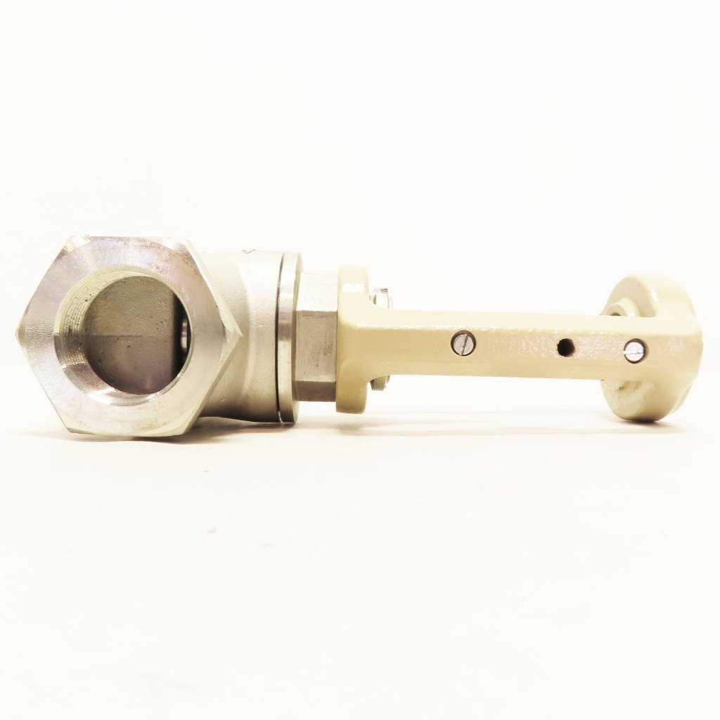 Samson 3522 300 Stainless Globe Valve 1-1/2in Npt