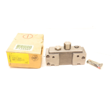 Sauer-danfoss 155G7042 Pvt 120 Tank Module Valve Cover