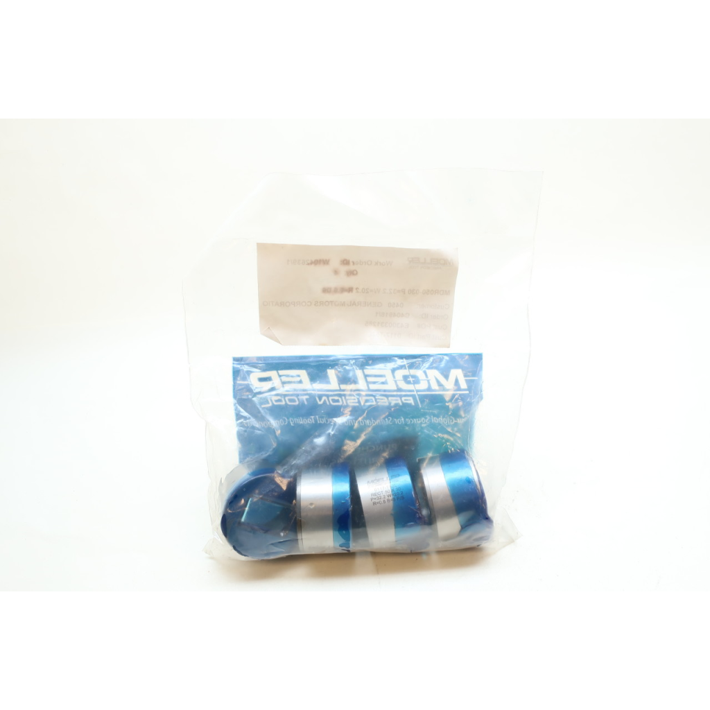 Set Of 4 Moeller MDR050-030 Press Fit Die Button P=32.2 W=20.2 R=0.6