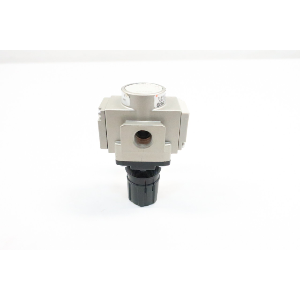Smc AR20-N02-RZ 1/4in Pneumatic Regulator