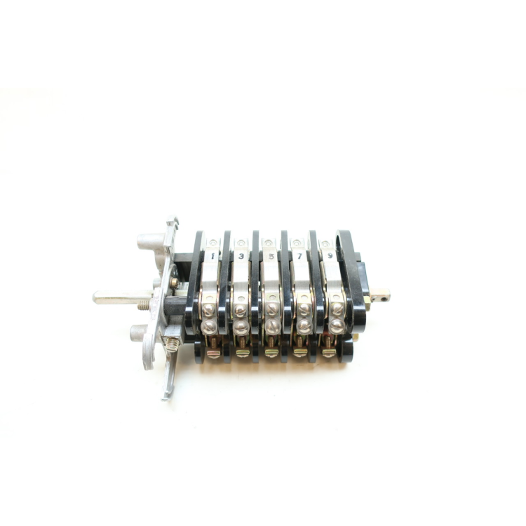 Square D 44069-082-01 Auxiliary Switch