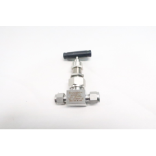 Swagelok SS-6NBS8-G Manual Stainless Needle Valve 5000psi 1/2in Tube