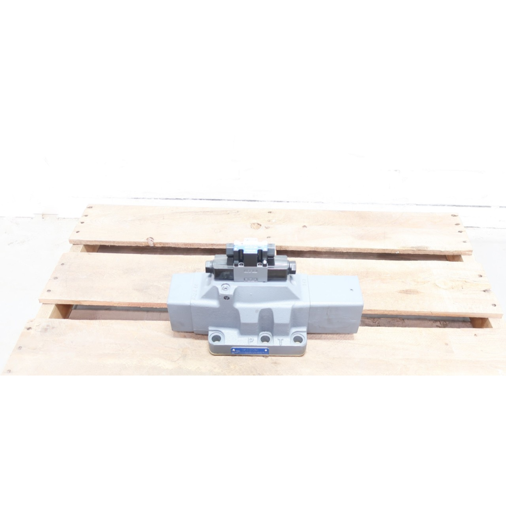 Tokimec DG5S-10-3D-E-P2-T-84-JA192-M Hydraulic Solenoid Valve 100v-ac