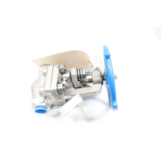 Velan W05-2074B-13AA Manual Stainless Socket Weld Globe Valve 1in 800