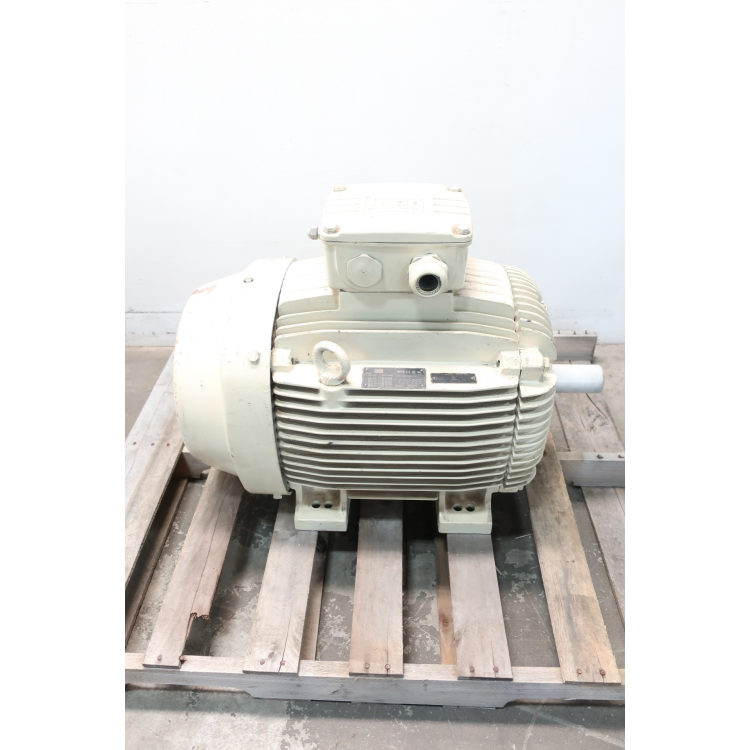 Weg Ac Motor 3ph 53kw 3570rpm 2-1/8in 480v-ac