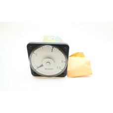 Yokogawa 103321AMGG7EAA Varmeter 120v 5a 0-3.5 Megavars